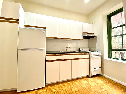 Rented by City & Suburban | media 9