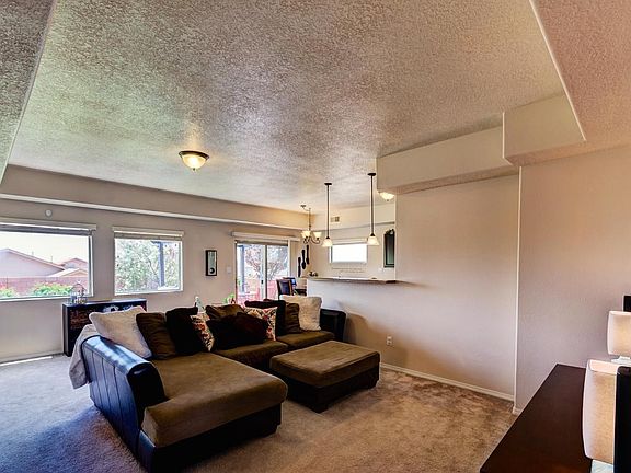 DSC_4748_49_50_51_52