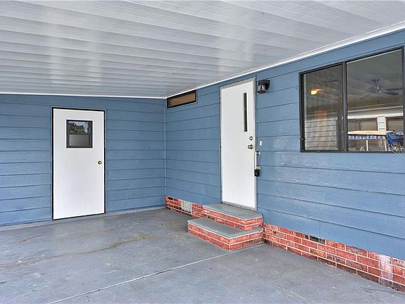 4th image of 1011 Karney Dr