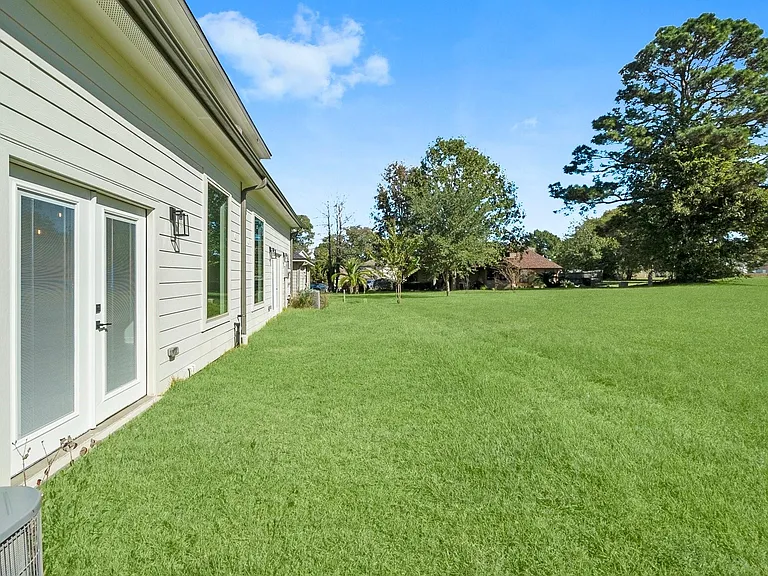 14822 Spica Ct — Photo 36