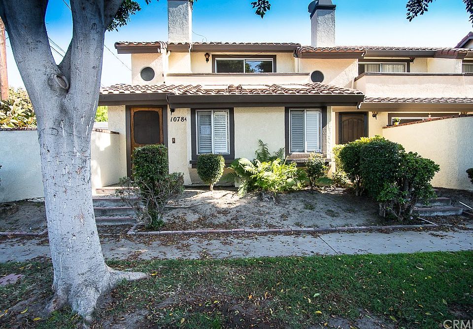 2nd image of 10784 Reagan St #6