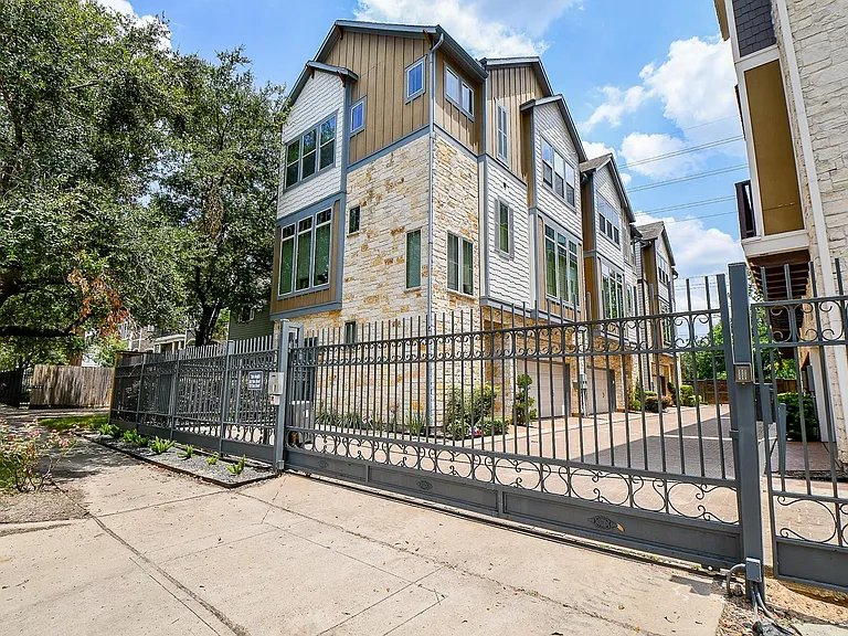 818 Yale St #A — Photo 2