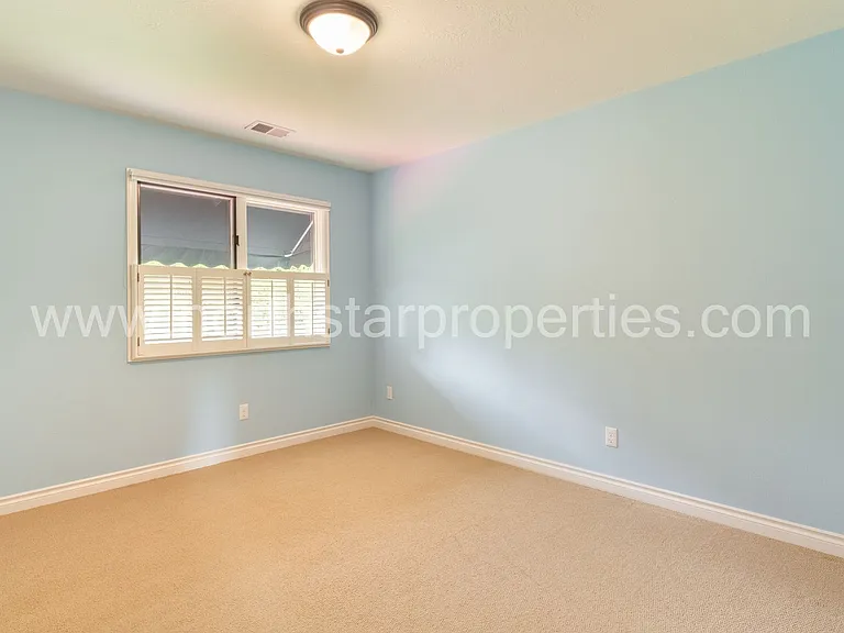 16754 Quail Ct — Photo 36