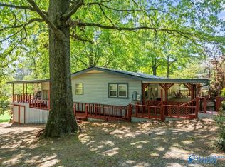 1671 Point Of Pnes, Guntersville, AL 35976