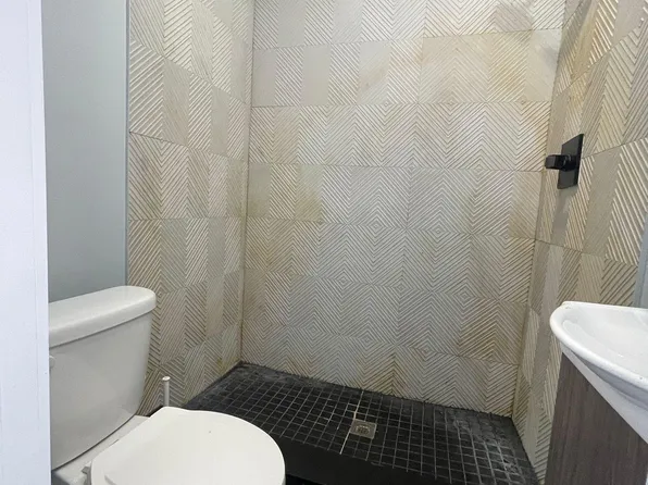 112 Duncan Avenue image 8 of 8