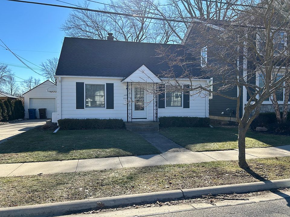 1st image of 1051 Linden St