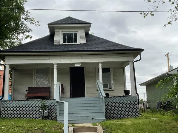 1332 Yecker Ave, Kansas City, KS 66104