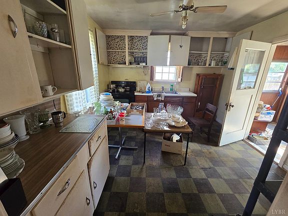 5th image of 4924 Myrtle St