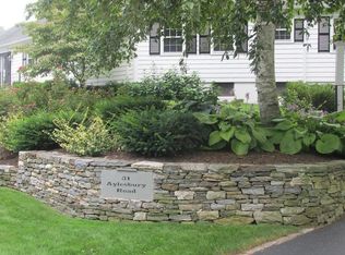 31 Aylesbury Rd, Worcester, MA 01609