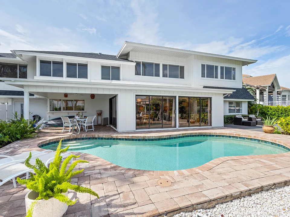 761 Emerald Harbor Dr