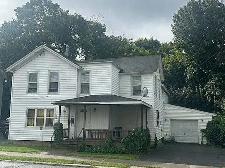 142 N Main St #A — Photo 6