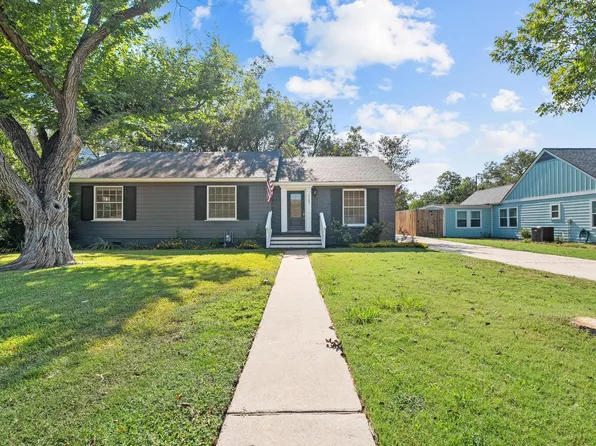 1707 Lexington St, Taylor, TX 76574