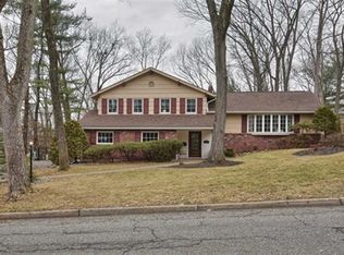 45 Brookwood Dr, Wayne, NJ 07470