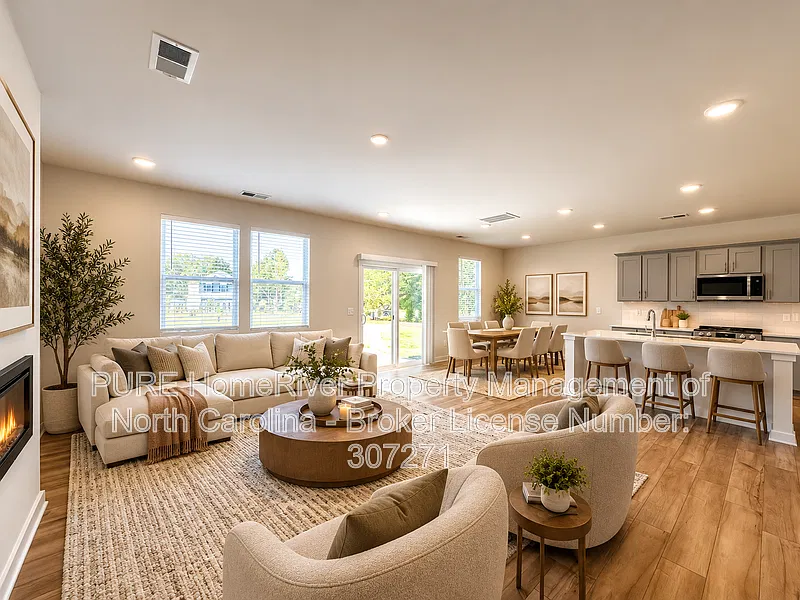 4 bed, 2.5 bath, 2097 sqft, $2,195 — Photo 2