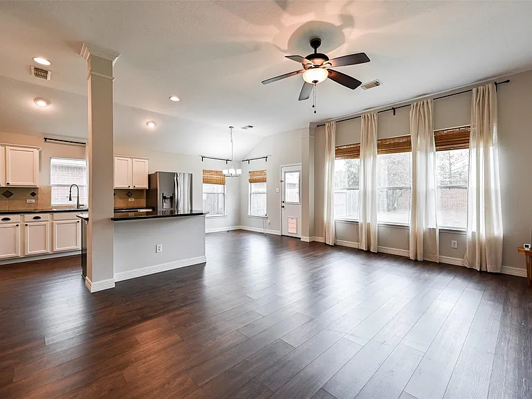 10947 Redstone Ct — Photo 13