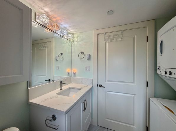 2 bedroom rental in Vancouver — photo 12