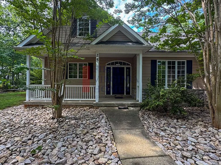 25 Fleetwood Dr — Photo 16