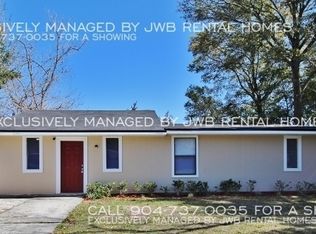 8149 White Plains Rd, Jacksonville, FL 32208