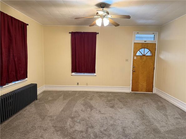 422 Lehigh Ave, Palmerton, PA 18071