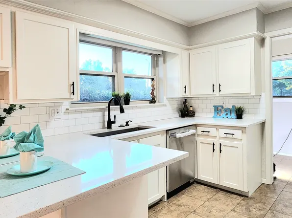 1911 Greenhaven Dr, Richardson, TX 75080