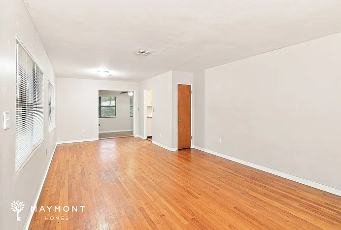 3 bed, 2.0 bath, 1439 sqft, $1,775 — Photo 3