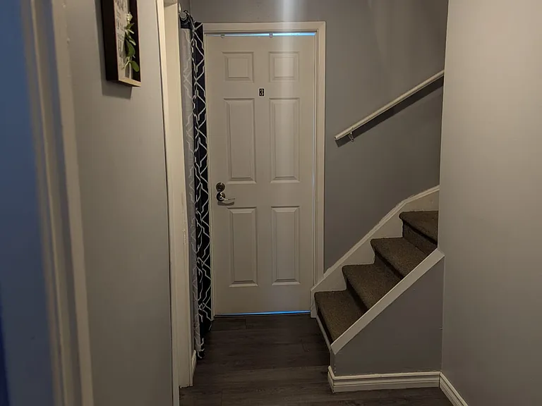 496 Grey St — Photo 10