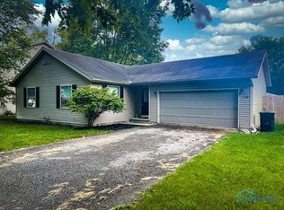 2412 Park St, Findlay, OH 45840