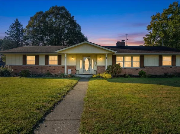 2305 Rebecca Dr, Springfield, OH 45503