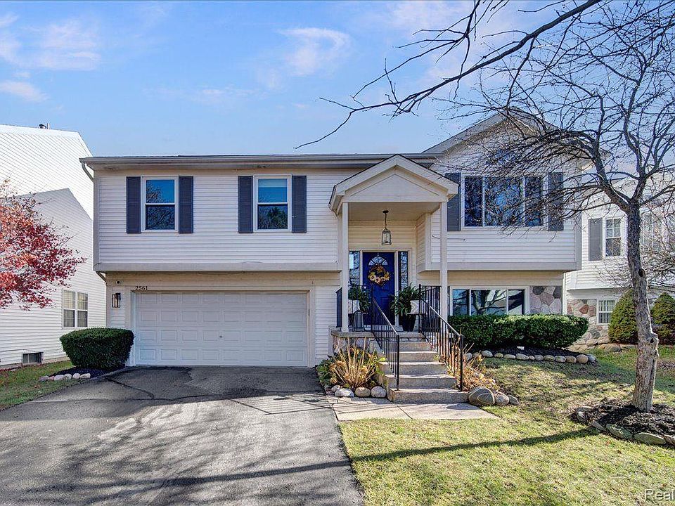 1st image of 2561 Nichols Ct