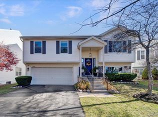2561 Nichols Ct, Westland, MI 48186