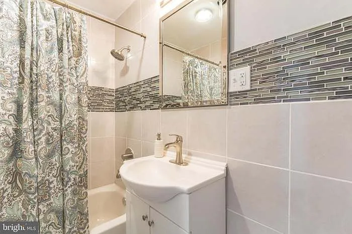 421 Banksia Dr — Photo 6