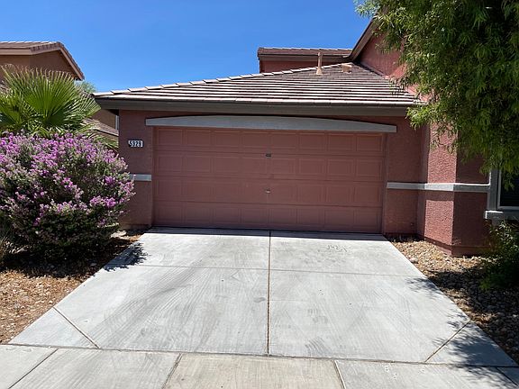 3rd image of 5329 La Quinta Hills St