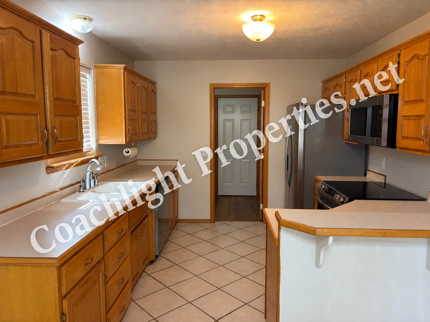 4 bed, 1900 sqft, $2,100 — Photo 2
