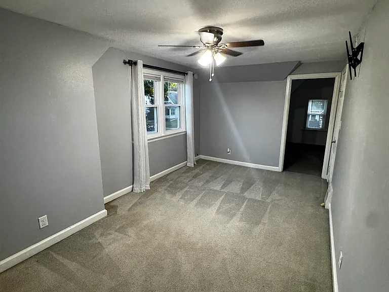 2324 S 58th St — Photo 10