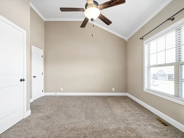 172 Dundee Dr — Photo 19