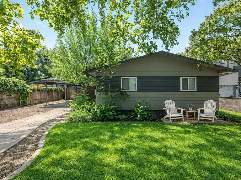 3108 Fontana Dr — Photo 11