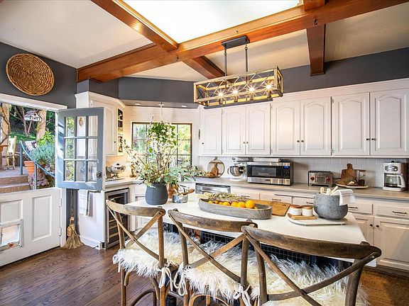 4th image of 1412 Quail Court