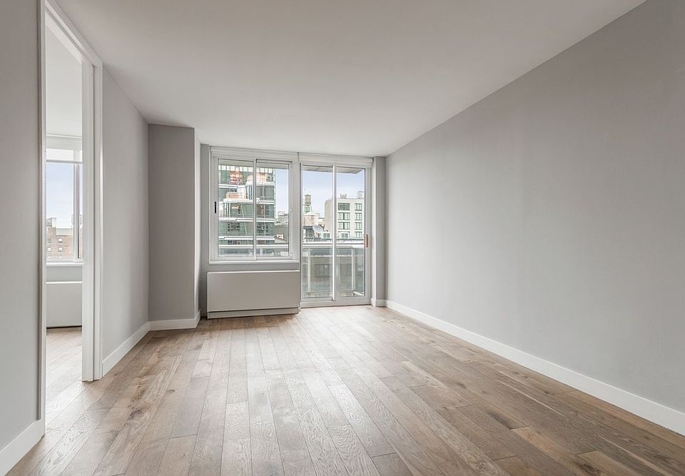 1st image of 560 W 43rd St APT 11M