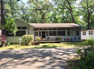 46116 Whitewood Ave, New Buffalo, MI 49117