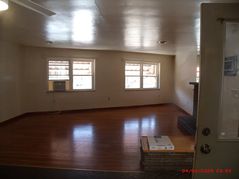 109 E Lincoln Ave #C — Photo 10