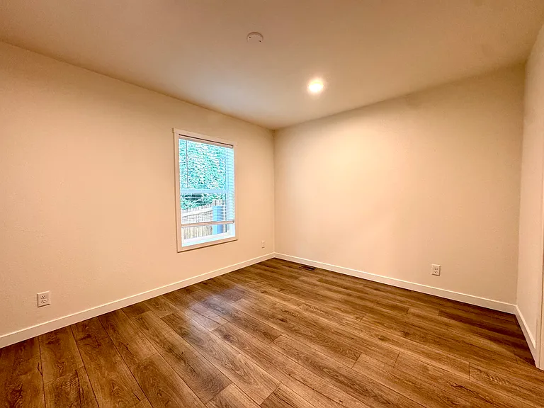 321 E Panorama Dr — Photo 11