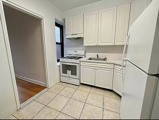 5th image of 67-70 Yellowstone Blvd #5A