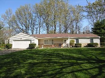 1st image of 32660 Redwood Blvd