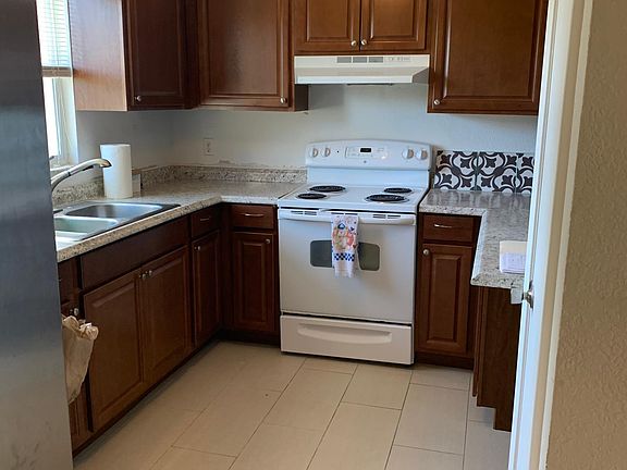 3rd image of 1195 Sawmill Ct