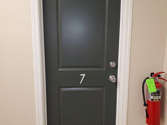 3rd image of 363 Elwood Ave APT 7