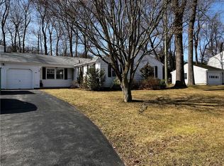 69 Carriage Dr, Lincoln, RI 02865