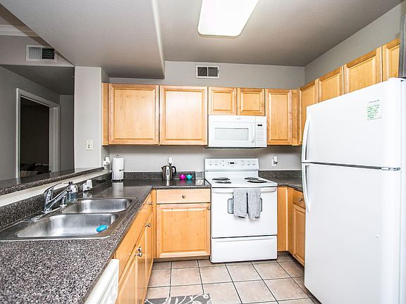3rd image of 19777 N 76th St APT 1298