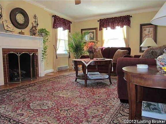 4th image of 2368 Ashwood Dr