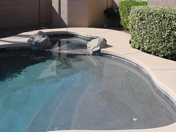 3rd image of 2292 E Torrey Pines Pl