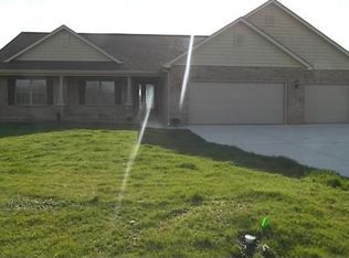 4118 Knab Rd, Smithton, IL 62285